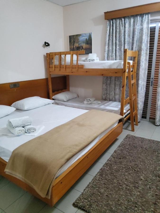 Tivoli Hotel Athena Bagian luar foto